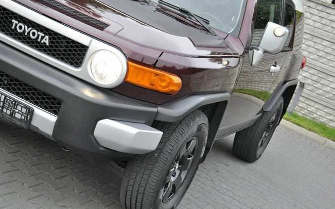 Toyota FJ cena 85900 przebieg: 203000, rok produkcji 2007 z Bełchatów małe 407